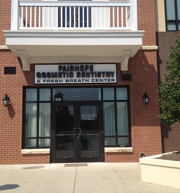 Welcome to Hollon & Taylor Dental